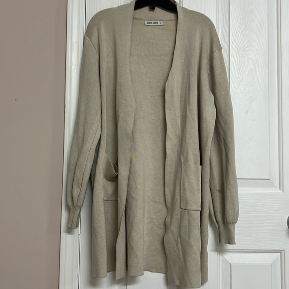 Women’s Extra Large Size beige cardigan by: Grace Karin - Picture 1 of 4